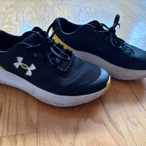 Under Armour Kids Black and Yellow Sneakers
